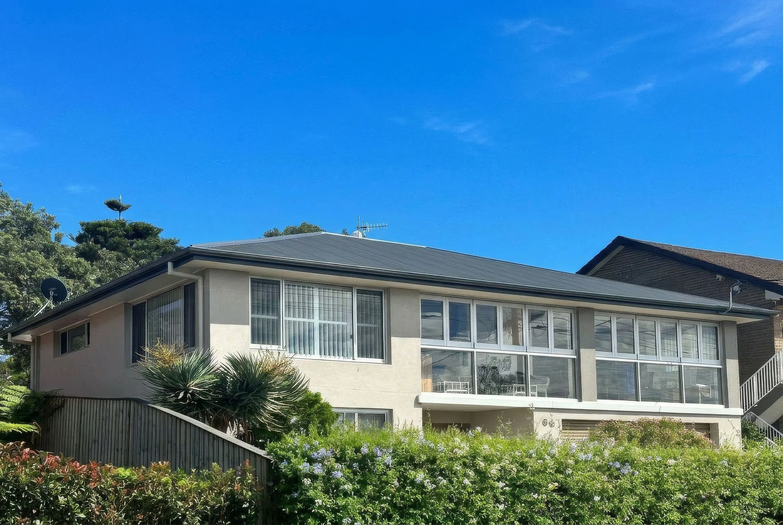 A finished Hughes Building coastal home